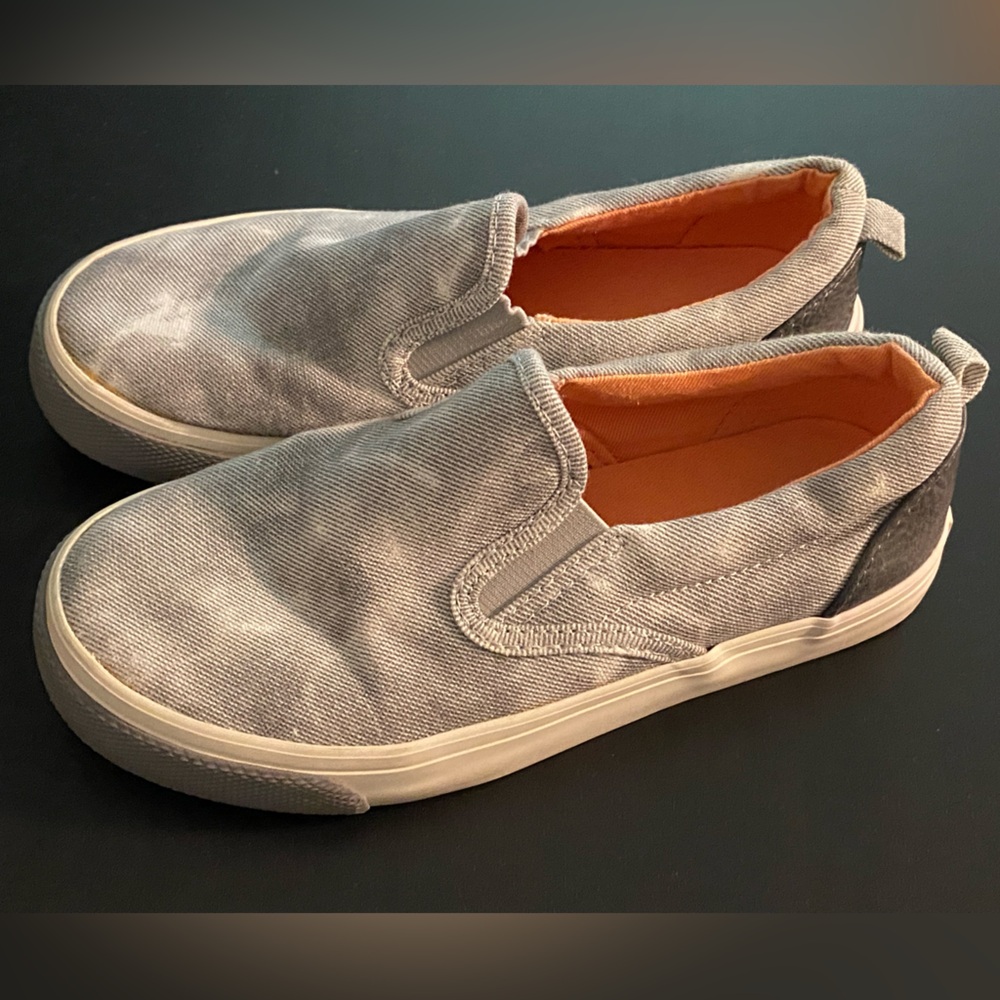 Old Navy Kids Gray Slip-On Sneakers